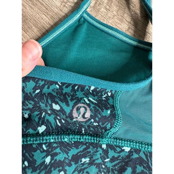 Lululemon Women’s 6 Green Power Y Sports Bra Luon - Picture 3 of 5